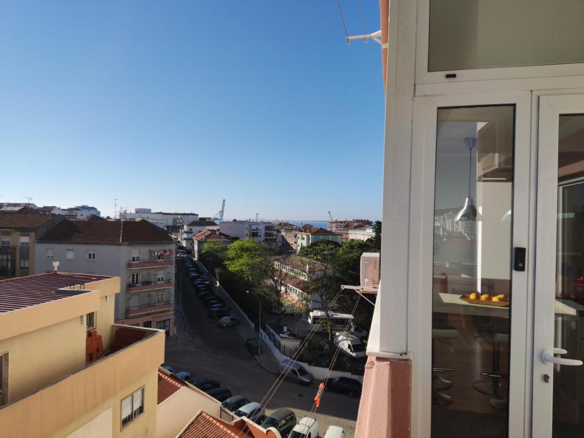 M&H Loft - Apartamento T2 Em Setúbal Exteriör bild