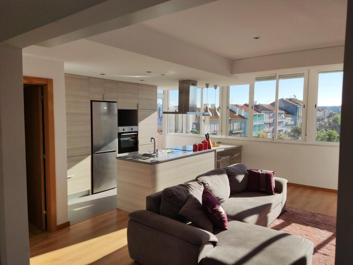 M&H Loft - Apartamento T2 Em Setúbal Exteriör bild
